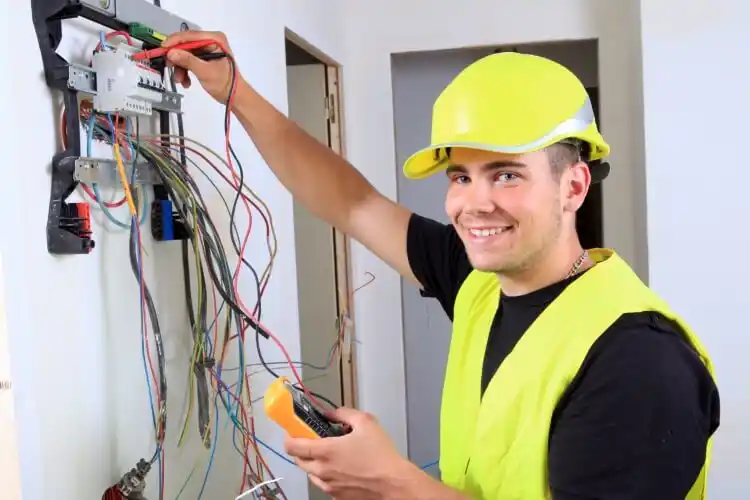 elektricien Kommerzijl